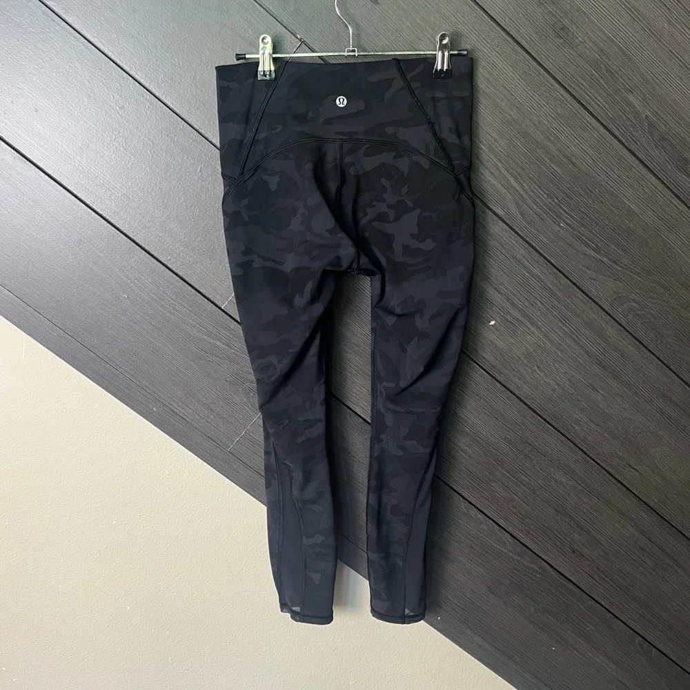 Lululemon x Barre3 Women's Camo High Rise 7/8 Leggings Size 6 Black Activewear